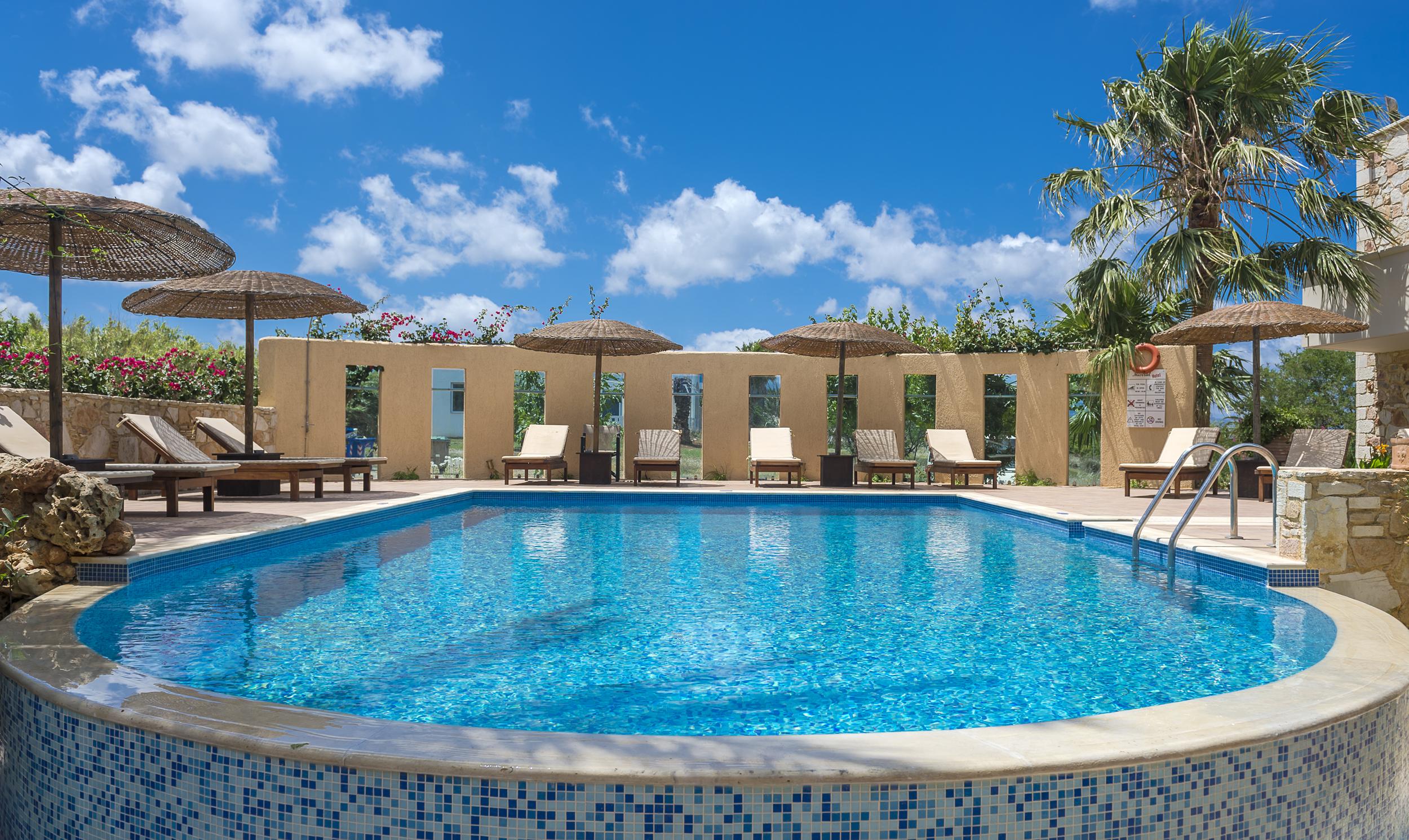 Mistral Hotel - Singles Only Maleme Exterior foto